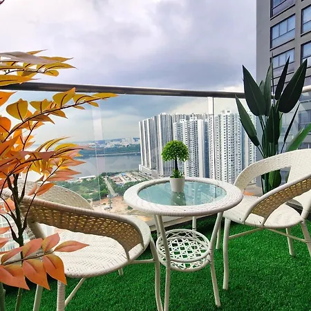 Luxury Studio At D Secret Garden - Johor Bahru, Utm, Setia Tropika, Kempas, Paradigm Mall, Mid Valley- 1-3 Pax, Business Trip Welcome Exterior photo