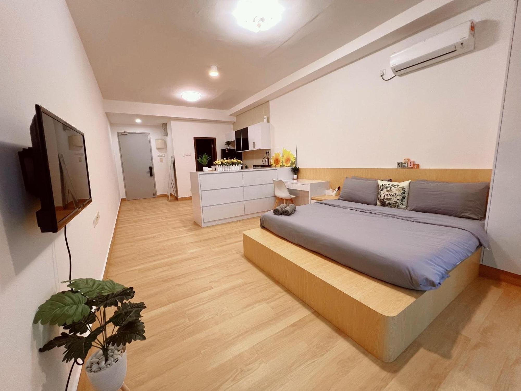 Luxury At D Secret Garden - Johor Bahru, Utm, Setia Tropika, Kempas, Paradigm Mall, Mid Valley- 1-3 Pax, Business Trip Welcome Apartment